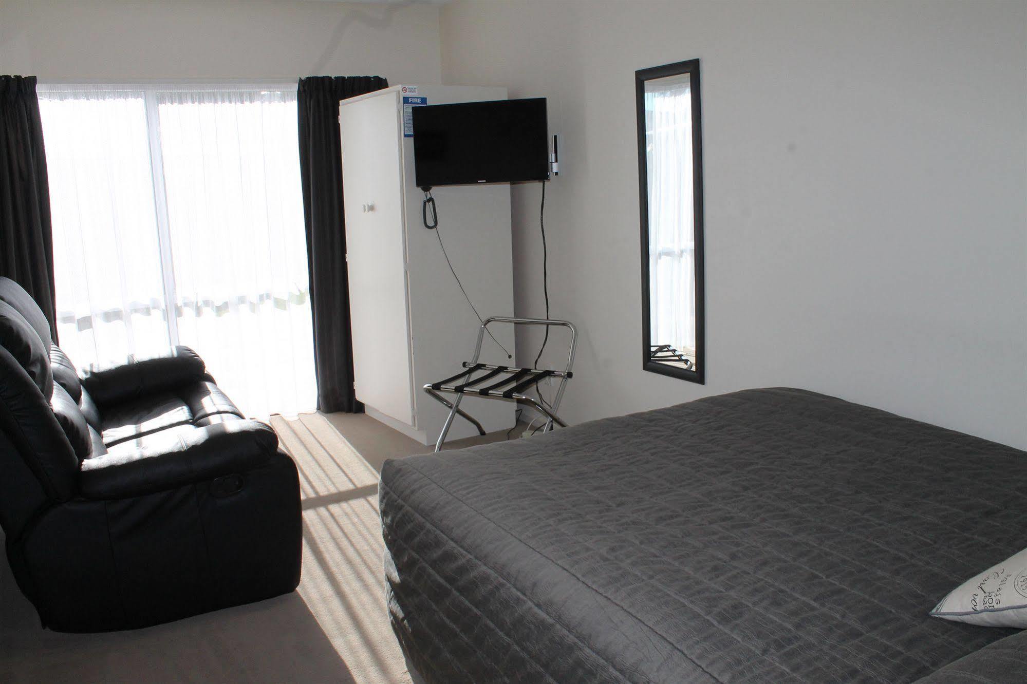 Riverview Motel Вангануї Екстер'єр фото